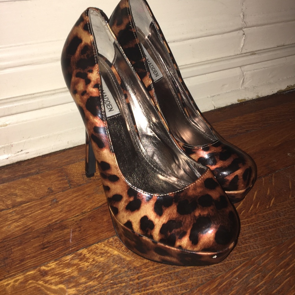Steve Madden cheetah heals